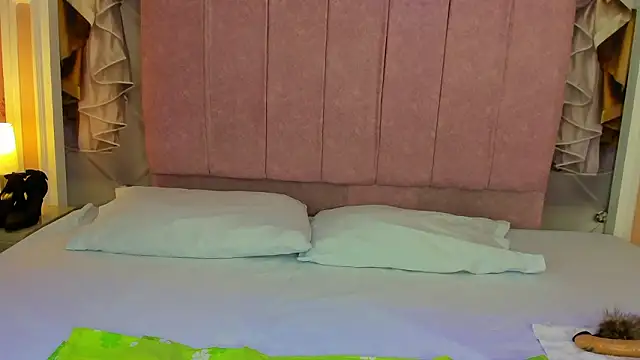 Snapshot of mishell_lovely chatting on 12, 2, 2026 mishell lovely online show from 12, 2, 2026