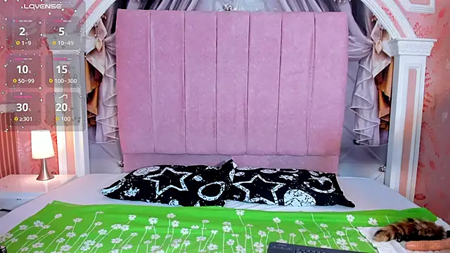 mishell lovely online show from 6, 11, 2025