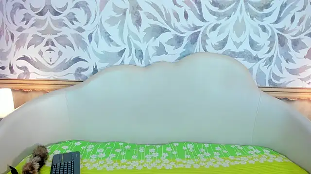 mishell lovely online show from 3, 12, 2025