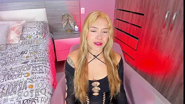 Snapshot of LexxyBunny_ chatting on 11, 10, 2025 LexxyBunny online show from 11, 10, 2025