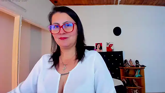 D Martii online show from 21, 10, 2025