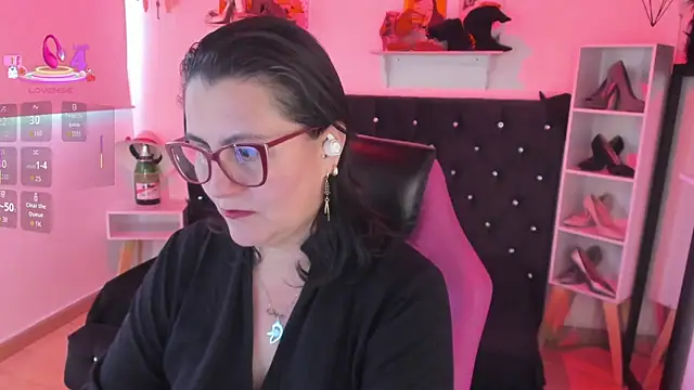 D Martii online show from 3, 10, 2025