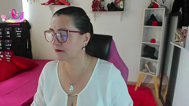 D Martii online show from 12, 9, 2025