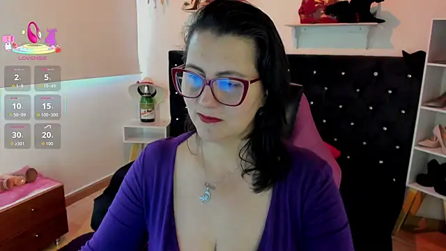 D Martii online show from 28, 9, 2025