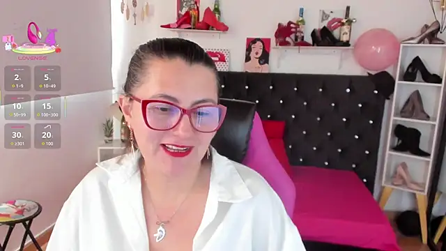 D Martii online show from 9, 9, 2025