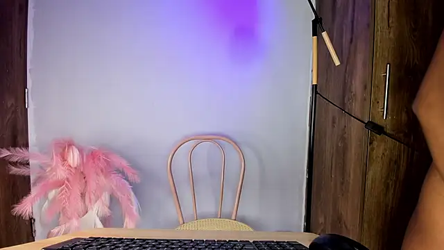 khate smith online show from 8, 4, 2026