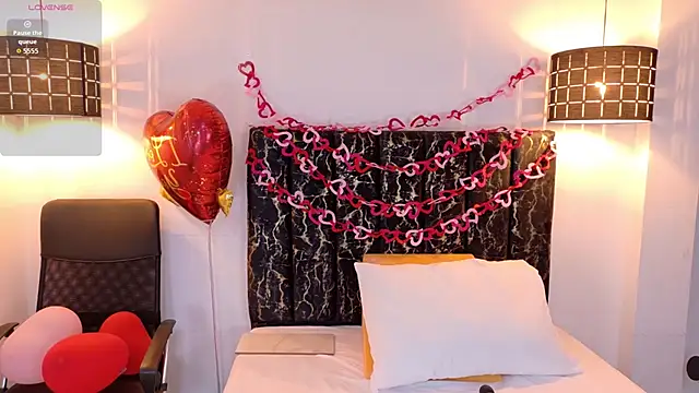 evvaa moon69 online show from 13, 2, 2026