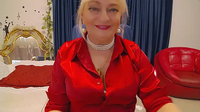 HypnotikCate online show from 1, 3, 2025