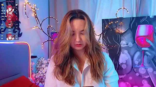 LucilleMcBride online show from 28, 11, 2025