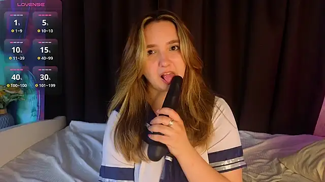 LucilleMcBride online show from 17, 10, 2025