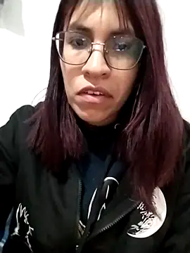 Snapshot of Katyuskka_love chatting on 29, 11, 2025 Katyuskka love online show from 29, 11, 2025