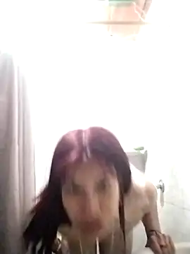 Snapshot of Katyuskka_love chatting on 4, 11, 2025 Katyuskka love online show from 4, 11, 2025