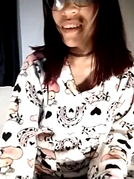 Snapshot of Katyuskka_love chatting on 1, 11, 2025 Katyuskka love online show from 1, 11, 2025