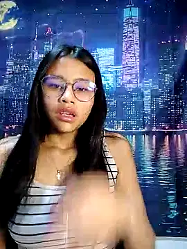 Snapshot of SofieLove_01 chatting on 27, 2, 2026 SofieLove 01 online show from 27, 2, 2026