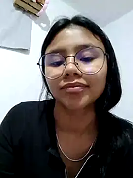 SofieLove 01 online show from 29, 3, 2026