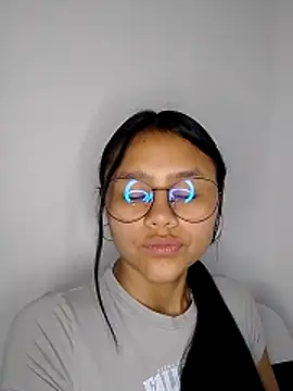 Snapshot of SofieLove_01 chatting on 14, 2, 2026 SofieLove 01 online show from 14, 2, 2026