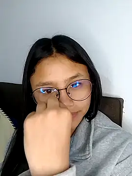 Snapshot of SofieLove_01 chatting on 1, 3, 2026 SofieLove 01 online show from 1, 3, 2026