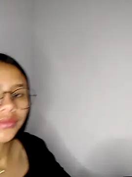 Snapshot of SofieLove_01 chatting on 10, 2, 2026 SofieLove 01 online show from 10, 2, 2026