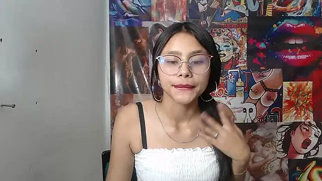 SofieLove 01 online show from 9, 9, 2025