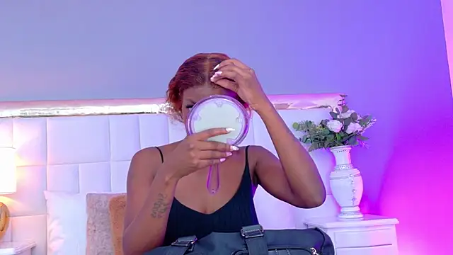 MadeleineHocker online show from 3, 11, 2025