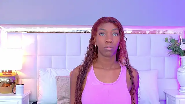 MadeleineHocker online show from 9, 10, 2025