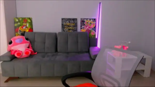 Snapshot of queenofthesense_ chatting on 22, 10, 2025 queenofthesense online show from 22, 10, 2025