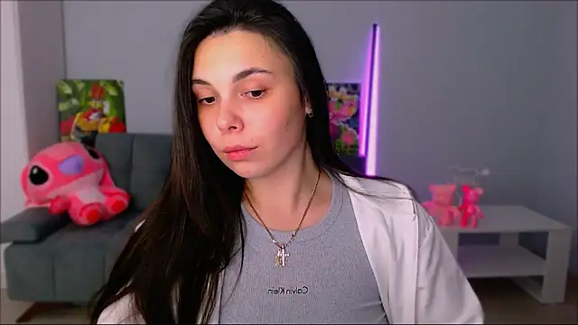 Snapshot of queenofthesense_ chatting on 28, 10, 2025 queenofthesense online show from 28, 10, 2025