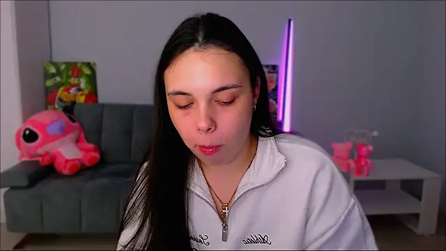 Snapshot of queenofthesense_ chatting on 29, 10, 2025 queenofthesense online show from 29, 10, 2025