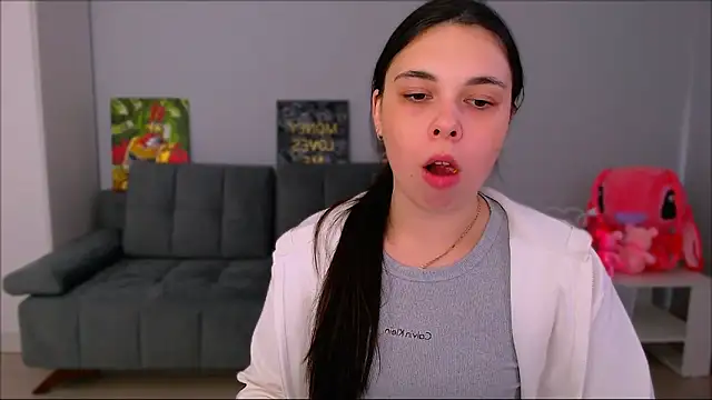 Snapshot of queenofthesense_ chatting on 11, 11, 2025 queenofthesense online show from 11, 11, 2025