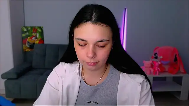 Snapshot of queenofthesense_ chatting on 2, 11, 2025 queenofthesense online show from 2, 11, 2025