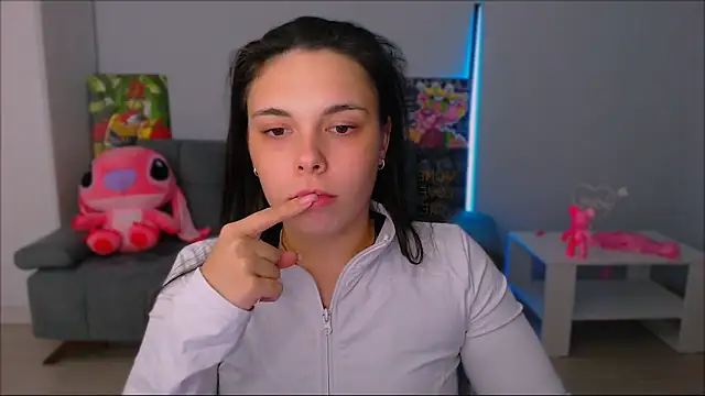 Snapshot of queenofthesense_ chatting on 12, 9, 2025 queenofthesense online show from 12, 9, 2025