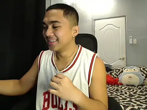 pinoyAdrianneXXX online show from 3, 10, 2025