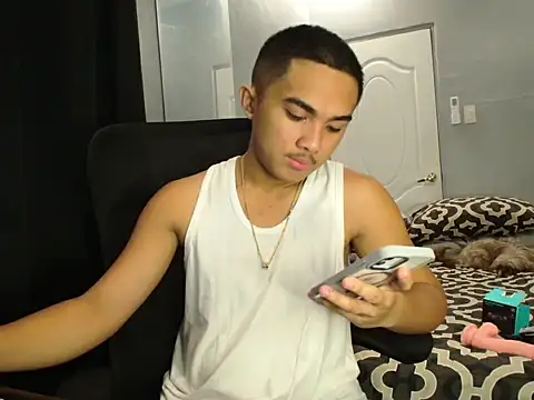 pinoyAdrianneXXX online show from 4, 10, 2025