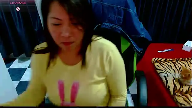 hiilarybrown online show from 15, 7, 2026