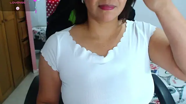 hiilarybrown online show from 13, 9, 2025