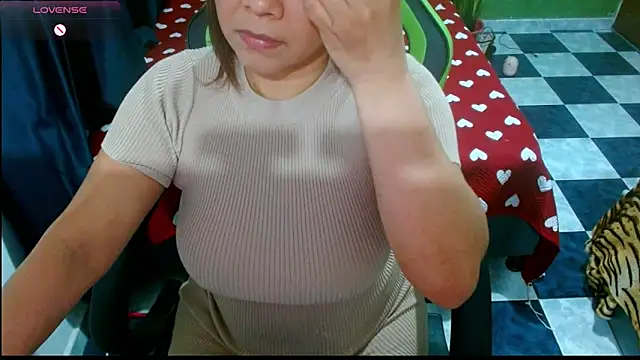 hiilarybrown online show from 30, 5, 2026