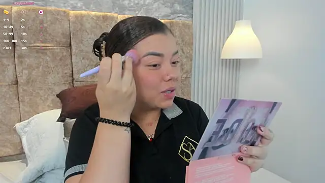 leilapons online show from 10, 11, 2025