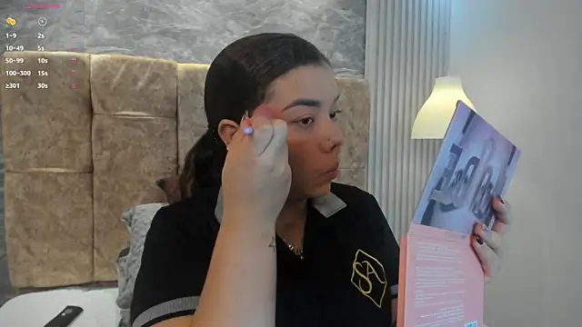 leilapons online show from 15, 11, 2025