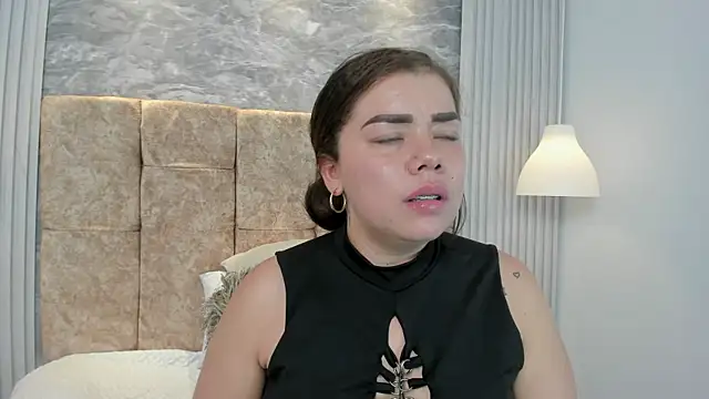 leilapons online show from 15, 9, 2025