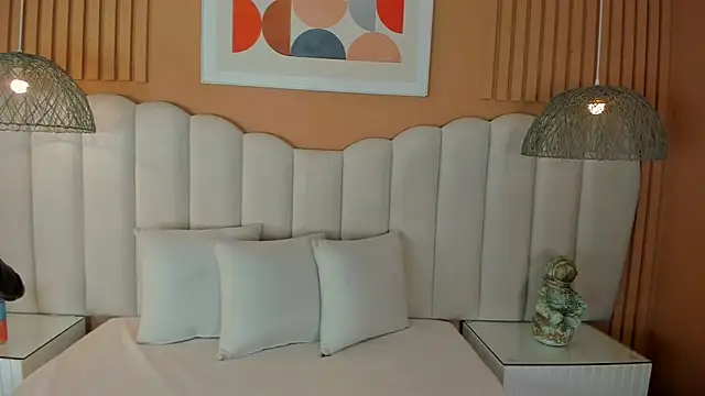 Snapshot of noa_moon chatting on 3, 12, 2025 noa moon online show from 3, 12, 2025