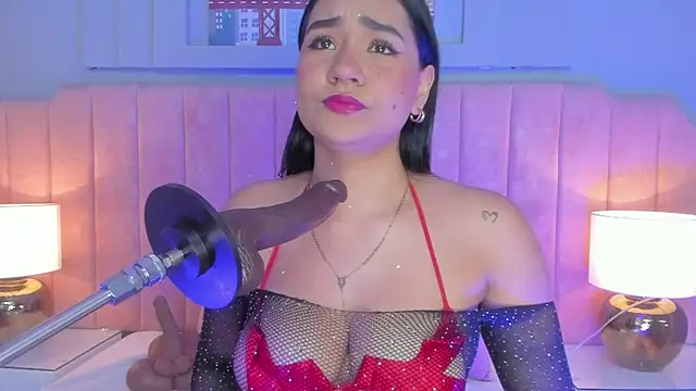 Snapshot of noa_moon chatting on 1, 10, 2025 noa moon online show from 1, 10, 2025