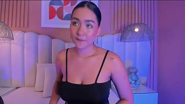 noa moon online show from 19, 12, 2025