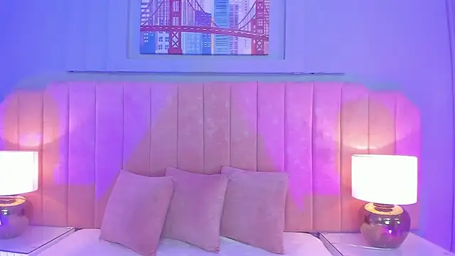 Snapshot of noa_moon chatting on 24, 10, 2025 noa moon online show from 24, 10, 2025