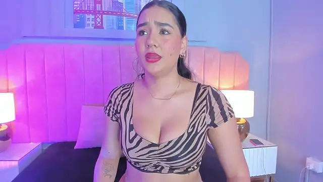 Snapshot of noa_moon chatting on 28, 9, 2025 noa moon online show from 28, 9, 2025