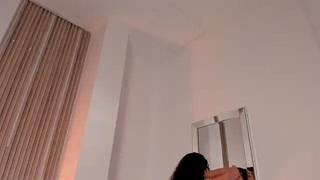 Rachell Jamess online show from 10, 11, 2025