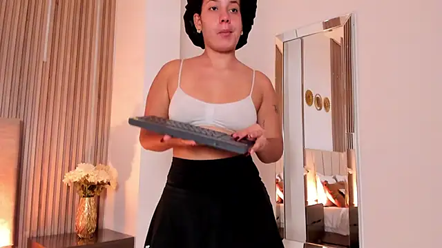 Rachell Jamess online show from 2, 10, 2025