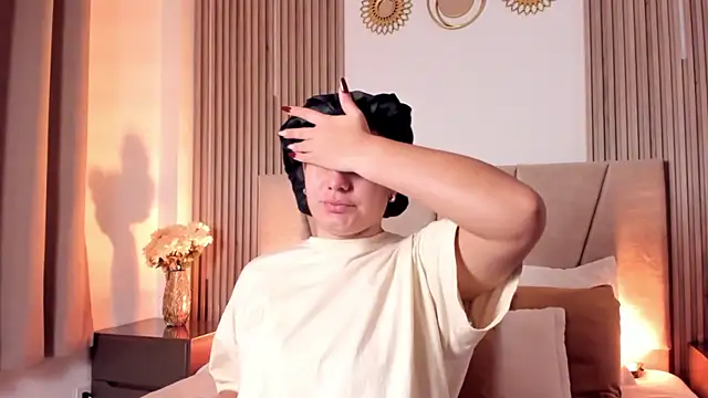 Rachell Jamess online show from 3, 10, 2025