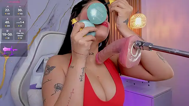 alissaowens  online show from 18, 5, 2026
