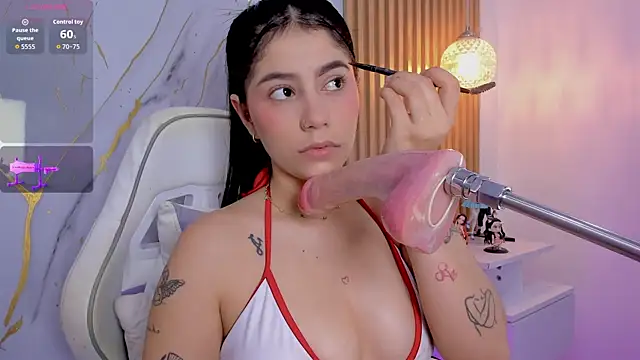 alissaowens  online show from 23, 6, 2026