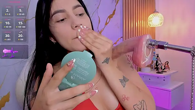alissaowens  online show from 16, 7, 2026